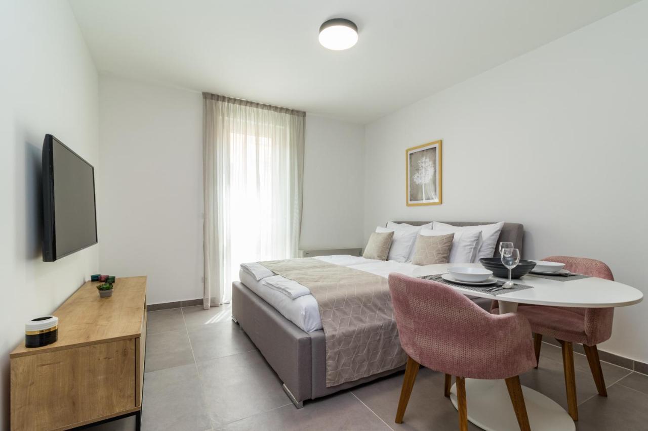 Luxury Apartments Magali Rovinj Eksteriør billede